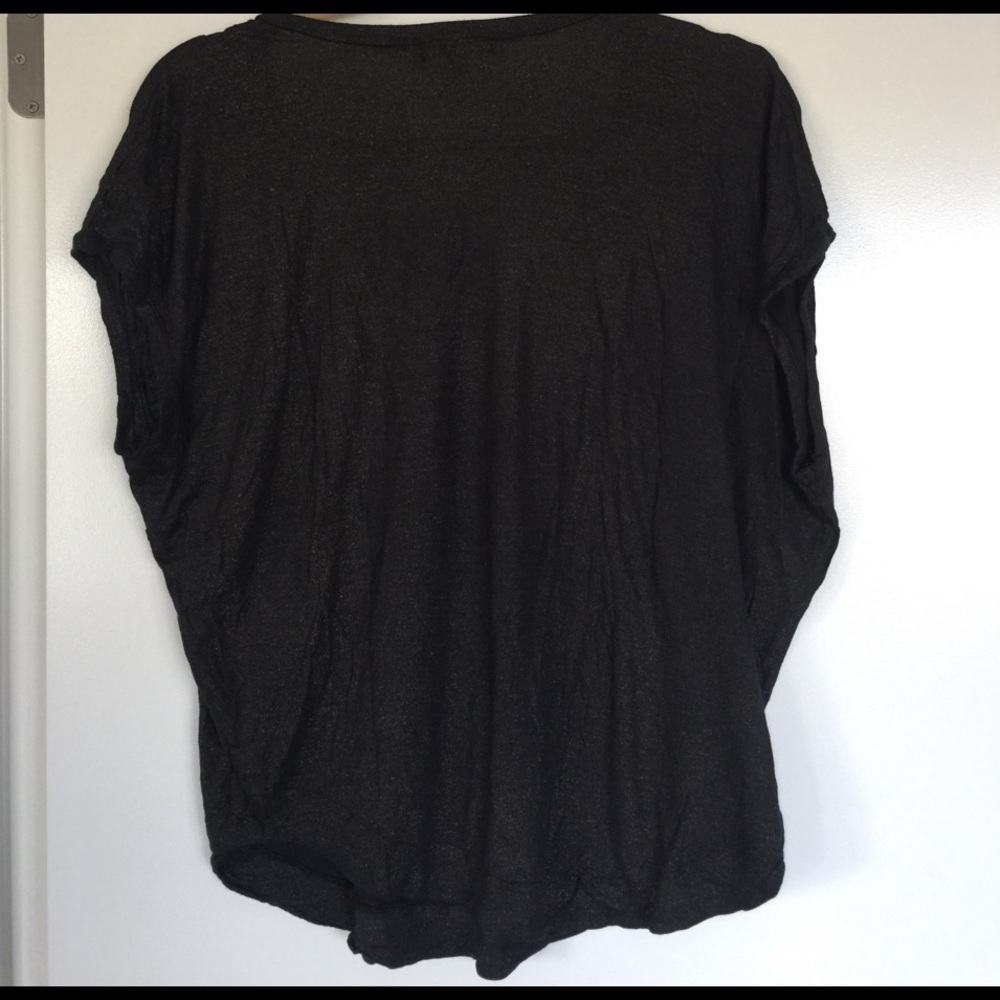 Black V neck tee with gold shimmer - Picture 4 of 4
